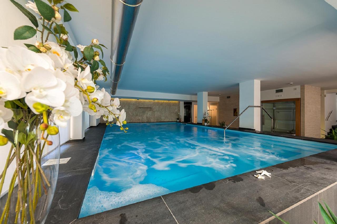 Zenit Hotel Джуліанова Екстер'єр фото